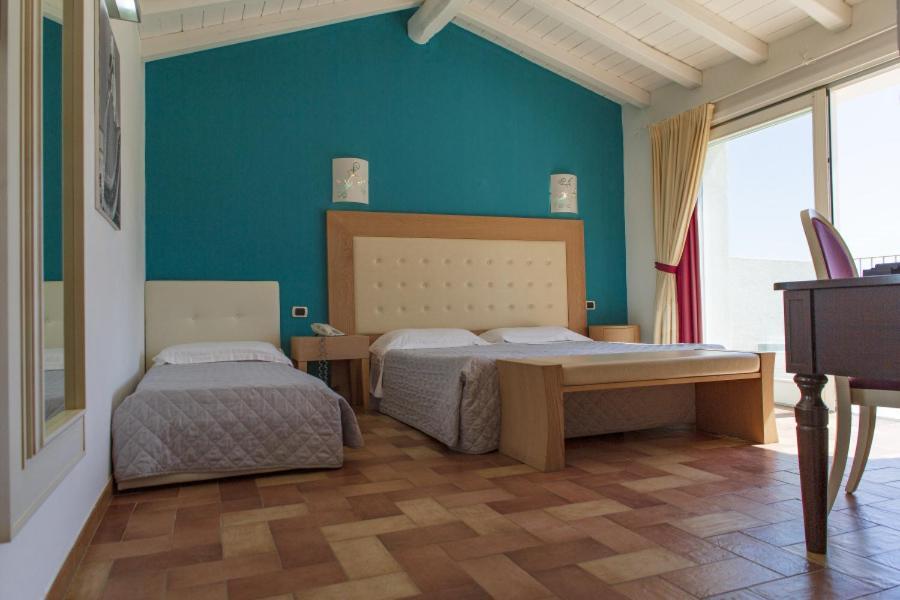 Superior Quadruple Room,1644390646:JPEG